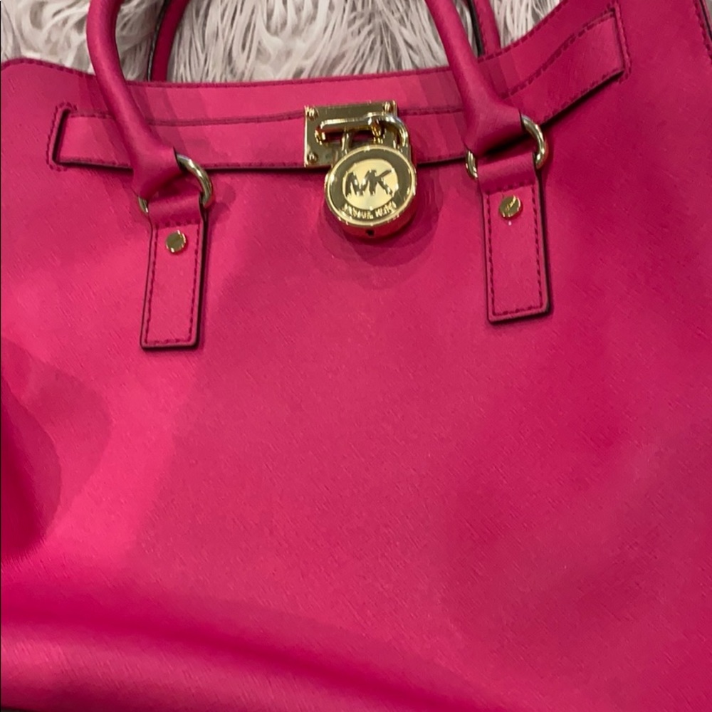 Authentic MICHAEL KORS HOT PINK BAG